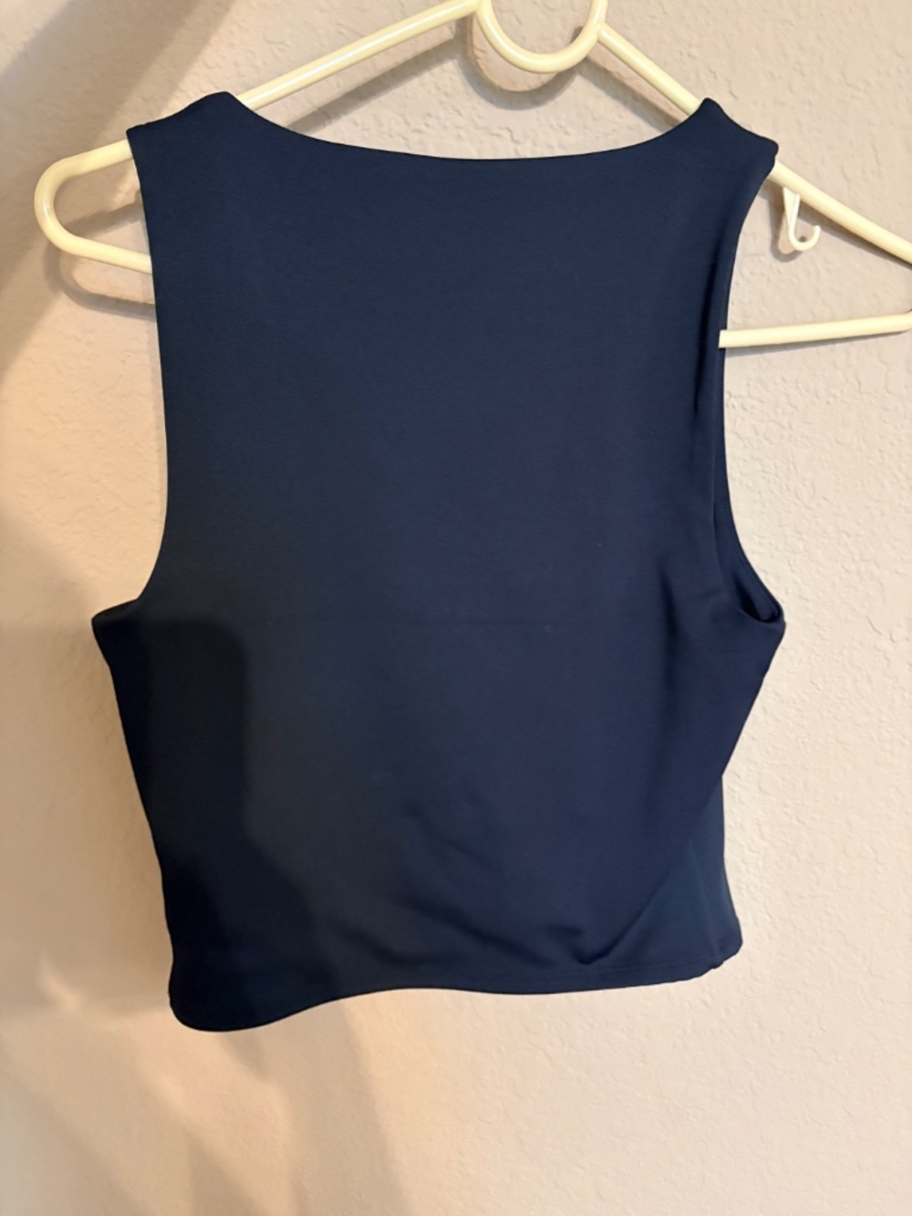 Express Body Contour Tank - Picture 2 of 2